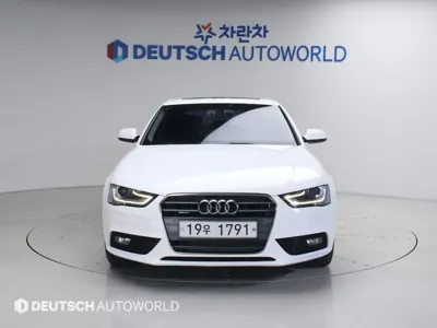 Audi A4 2014, 63346 км, за 4791.91 USD