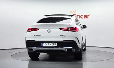 Mercedes-Benz GLE-Class 2021, 90075 км, за 38945.58 USD