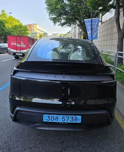 Tesla Model Y 2026, 13 км, за 48837.64 USD