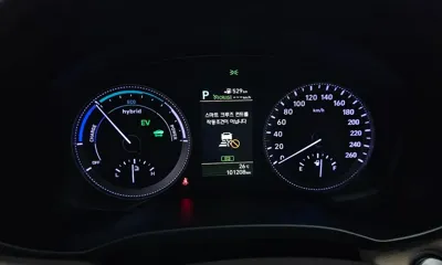 Hyundai Grandeur 2018, 101208 км, за 10944.63 USD - фото 8