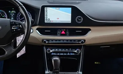Hyundai Grandeur 2018, 101208 км, за 10944.63 USD - фото 14