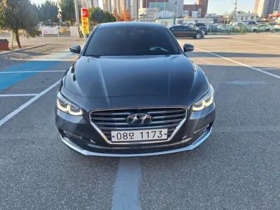 Hyundai Grandeur 2018, 158021 км, за 9646.51 USD