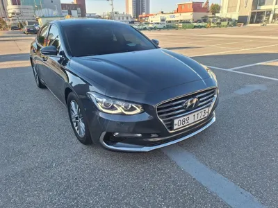 Hyundai Grandeur 2018, 158021 км, за 9646.51 USD