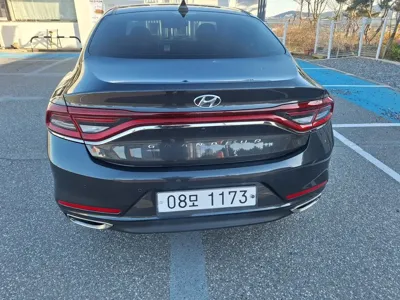 Hyundai Grandeur 2018, 158021 км, за 9646.51 USD