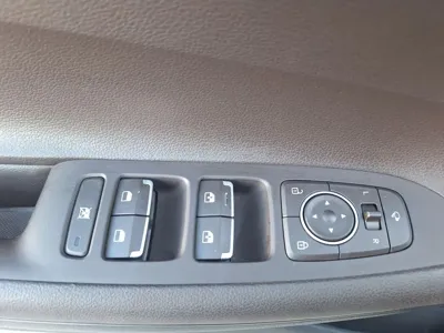 Hyundai Grandeur 2018, 158021 км, за 9646.51 USD - фото 8