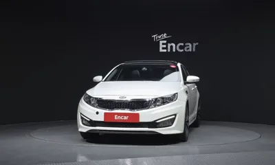 Kia K5 2012, 94456 км, за 2974.62 USD
