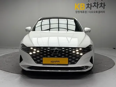 Hyundai Grandeur 2022, 58094 км, за 17842.02 USD