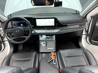 Hyundai Grandeur 2022, 58094 км, за 17842.02 USD - фото 7