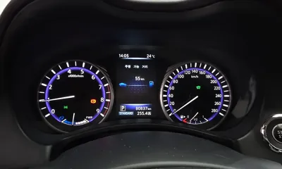 Infiniti Q50 2015, 80837 км, за 8125.85 USD - фото 8
