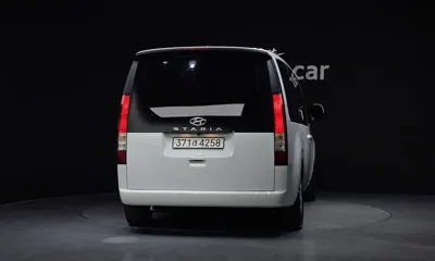 Hyundai Staria 2023, 49712 км, за 15926.67 USD
