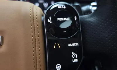 Land Rover Range Rover Velar 2019, 93320 км, за 18511.23 USD - фото 18