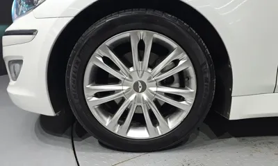 Hyundai Genesis 2012, 180234 км, за 3164.85 USD