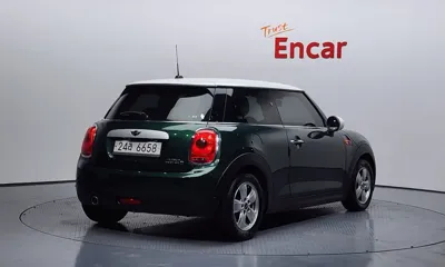 MINI Cooper 2015, 110250 км, за 3237.53 USD
