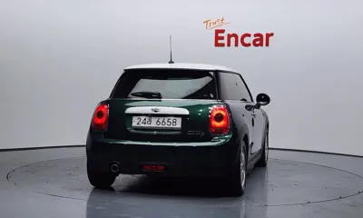 MINI Cooper 2015, 110250 км, за 3237.53 USD