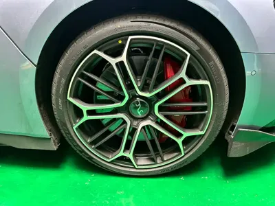 Yangwang Yangwang U9 2024, 1000 км, за 214825.42 USD