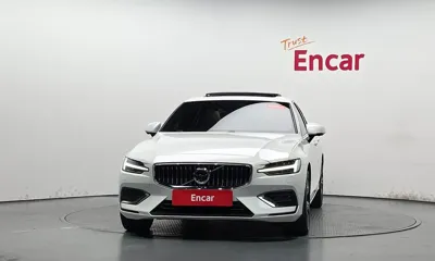 Volvo S60 2021, 37396 км, за 20121.11 USD