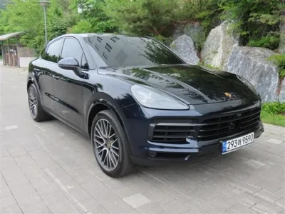 Porsche Cayenne 2022, 61000 км, за 58234.7 USD