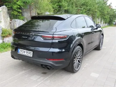 Porsche Cayenne 2022, 61000 км, за 58234.7 USD