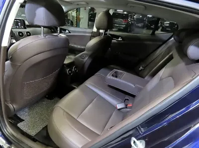 Kia Stinger 2018, 69553 км, за 10416.94 USD - фото 7