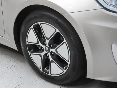 Kia K5 2014, 82985 км, за 3190.73 USD