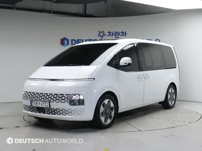 Hyundai Staria · 2025 год