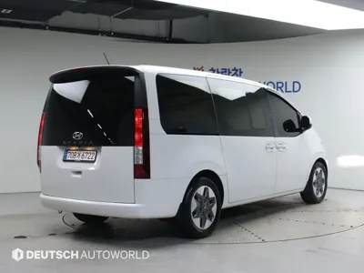 Hyundai Staria 2025, 39280 км, за 22133.22 USD