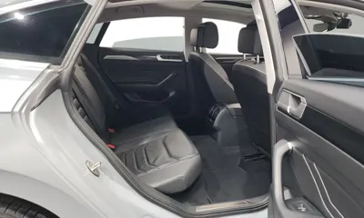 Volkswagen Arteon 2022, 82143 км, за 17218.53 USD - фото 12