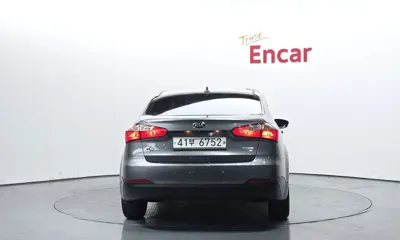 Kia K3 2015, 143355 км, за 2847.68 USD