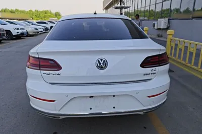 Volkswagen FAW-Volkswagen CC 2020, 63500 км, за 15852 USD