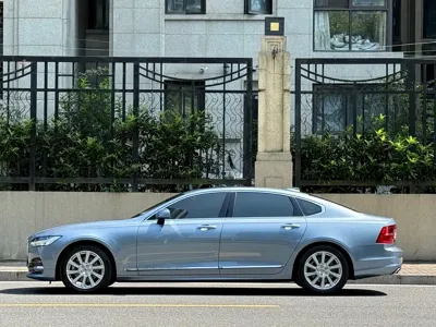 Volvo S90 2019, 55000 км, за 18123.13 USD