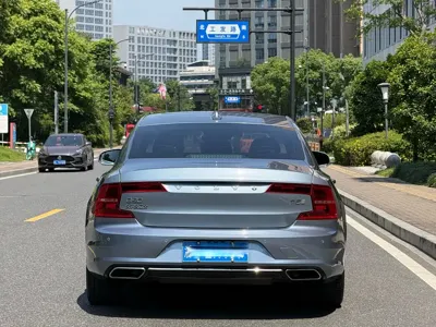 Volvo S90 2019, 55000 км, за 18123.13 USD