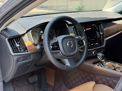 Volvo S90 2019, 55000 км, за 18123.13 USD - фото 9
