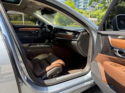 Volvo S90 2019, 55000 км, за 18123.13 USD - фото 13