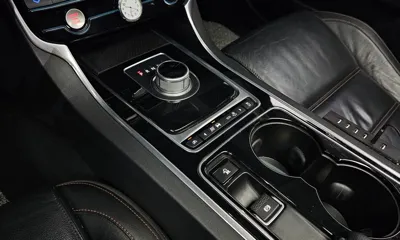 Jaguar XE 2016, 142856 км, за 4294.68 USD - фото 9
