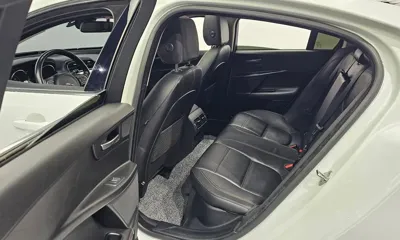 Jaguar XE 2016, 142856 км, за 4294.68 USD - фото 11