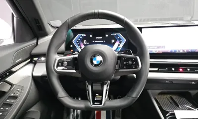 BMW 5-Series 2024, 20124 км, за 41563.54 USD - фото 13
