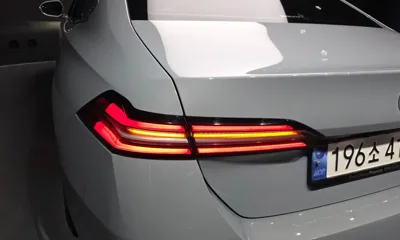 BMW 5-Series 2024, 20124 км, за 41563.54 USD - фото 23