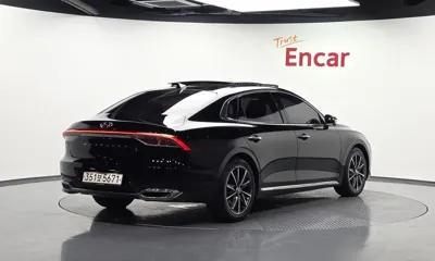 Hyundai Grandeur 2020, 140095 км, за 10708.63 USD