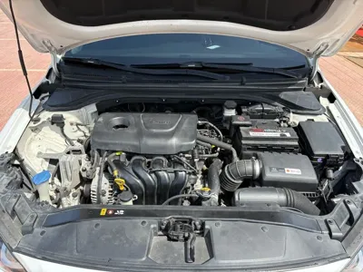 Hyundai Avante 2018, 153387 км, за 4755.7 USD - фото 6