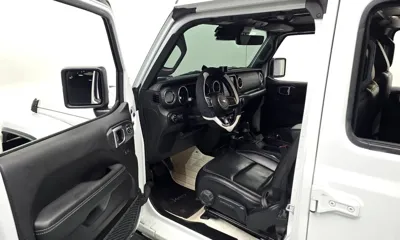 Jeep Wrangler 2019, 57407 км, за 27086.07 USD - фото 11