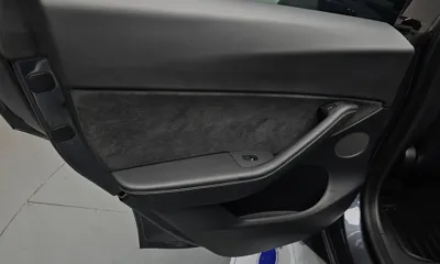 Tesla Model Y 2021, 100782 км, за 23171.85 USD - фото 26