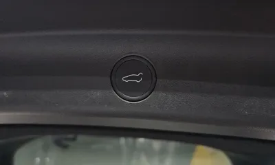 Tesla Model Y 2021, 100782 км, за 23171.85 USD - фото 33