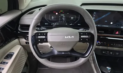 Kia Canival 2025, 9637 км, за 33471.18 USD - фото 12