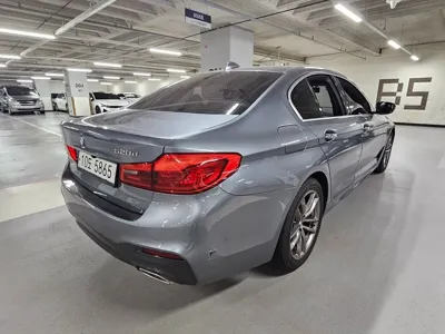 BMW 5-Series 2018, 134140 км, за 13752.13 USD