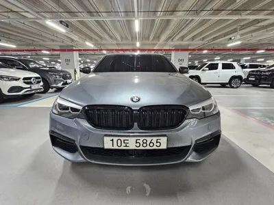 BMW 5-Series 2018, 134140 км, за 13752.13 USD