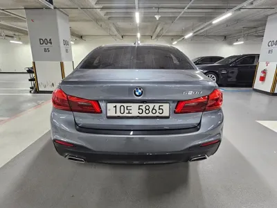 BMW 5-Series 2018, 134140 км, за 13752.13 USD