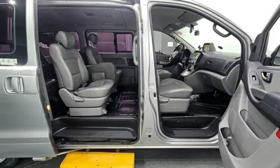 Hyundai Starex 2015, 140030 км, за 6805.42 USD - фото 12