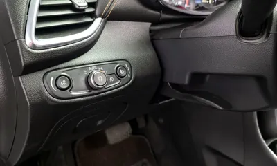 ChevroletGMDaewoo Trax 2017, 126057 км, за 4096.46 USD - фото 19