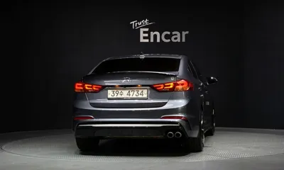 Hyundai Avante 2018, 135531 км, за 5469.82 USD