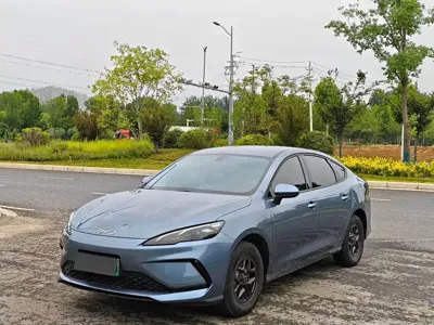 BYD Seal 05 DM-i · 2025 год
